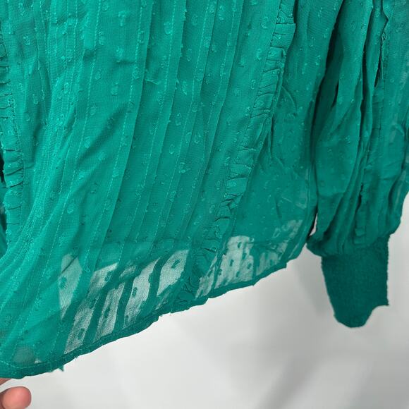 FARM RIO NWT Ruffled Long Sleeve Swiss Dot Blouse in Emerald // M - Picture 13 of 16